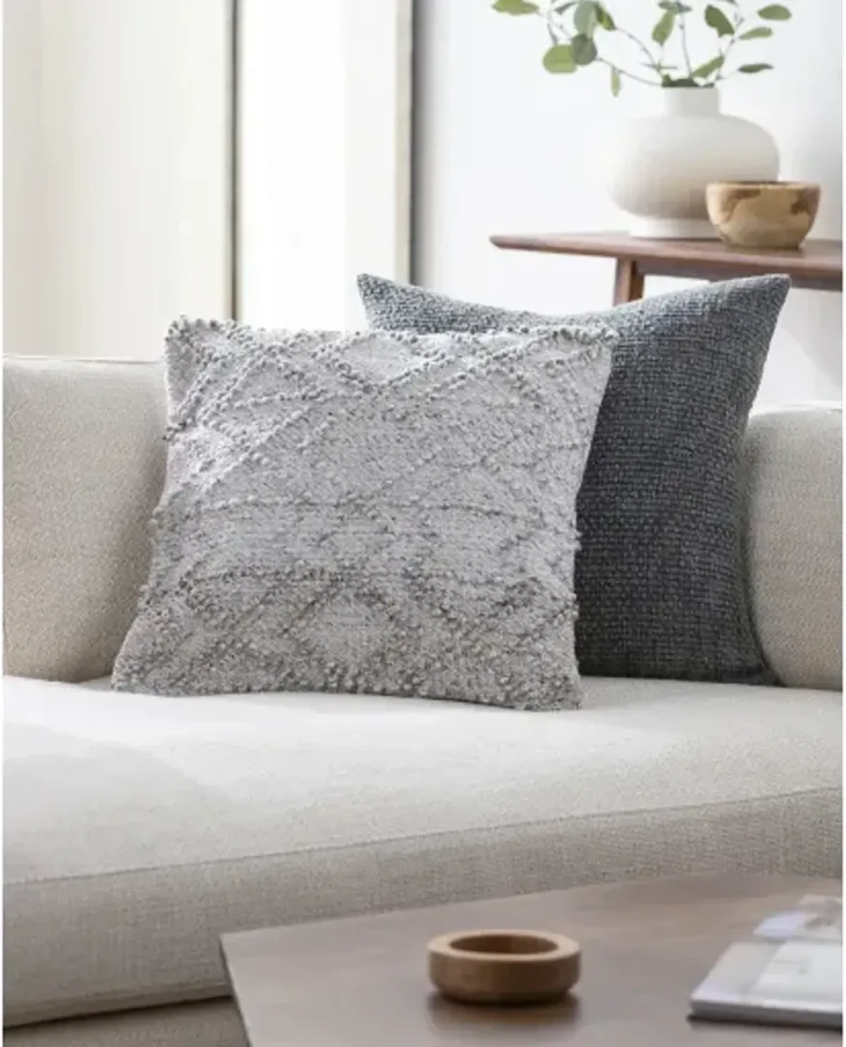 Chrisley CIY-001 20"L x 20"W Accent Pillow