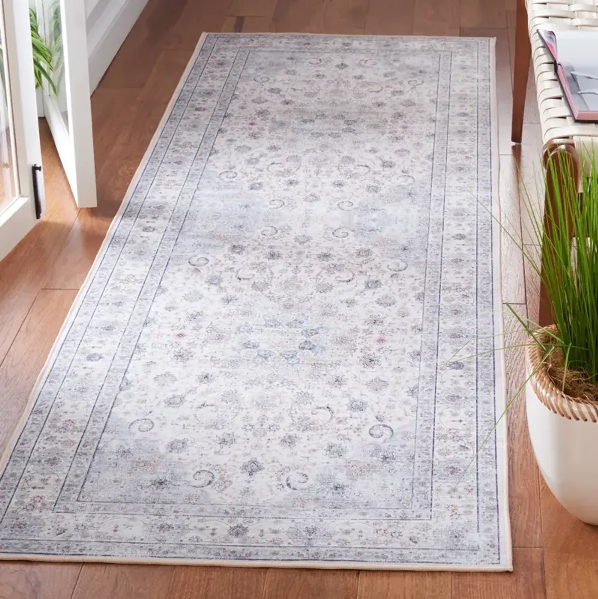 TUCSON 165 M/W S/R BEIGE  2'-6' x 6' Runner Rug