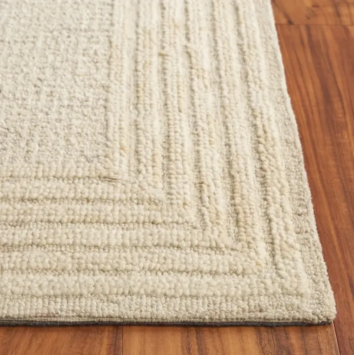 EBONY 425 IVORY  2'-3' x 9' Runner Rug