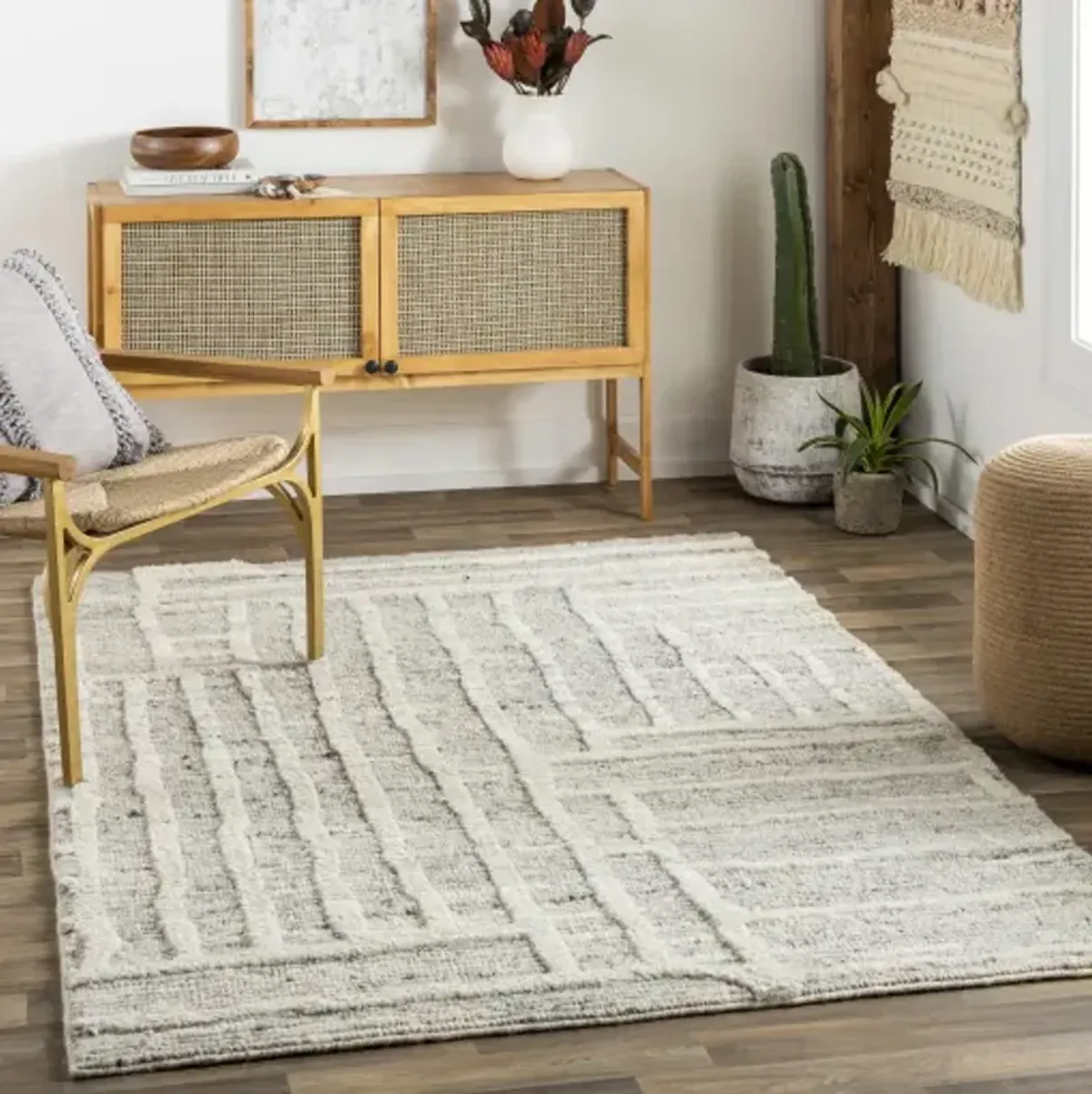 Manisa MNS-2304 2'6" x 8' Rug