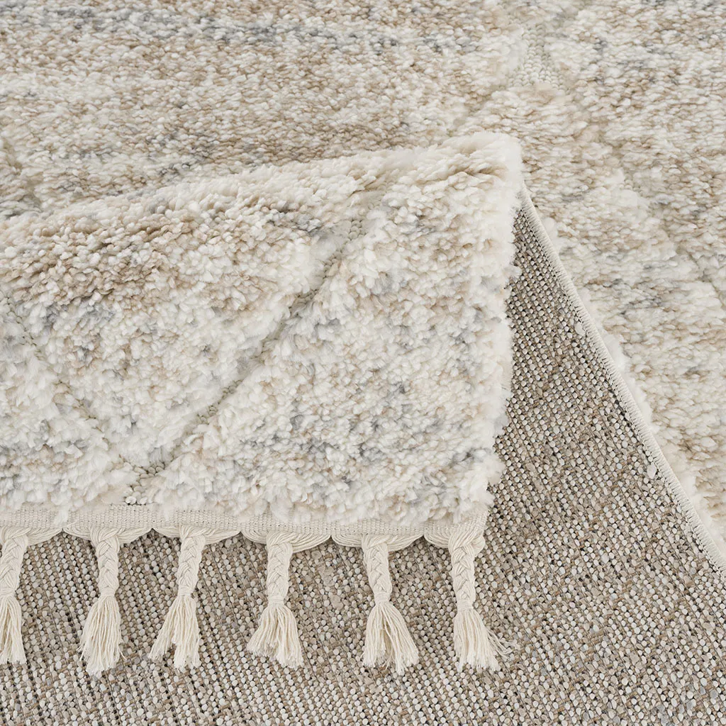 Madison Park Sophia Cream Talas Trellis Area Rug in Cream