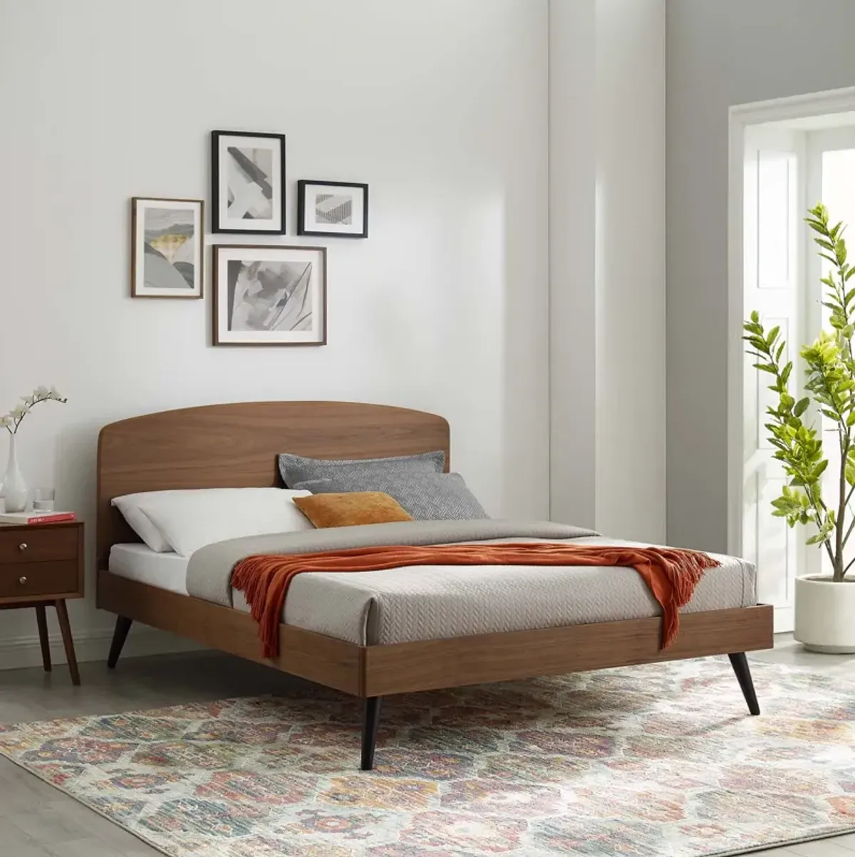 Bronwen Platform Bed