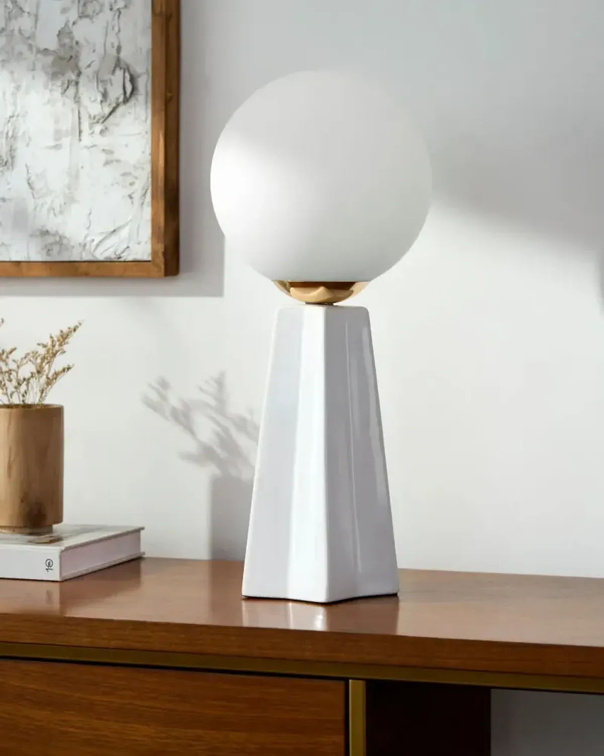 Stellan NLL-015 18"H x 8"W x 10"D Accent Table Lamp