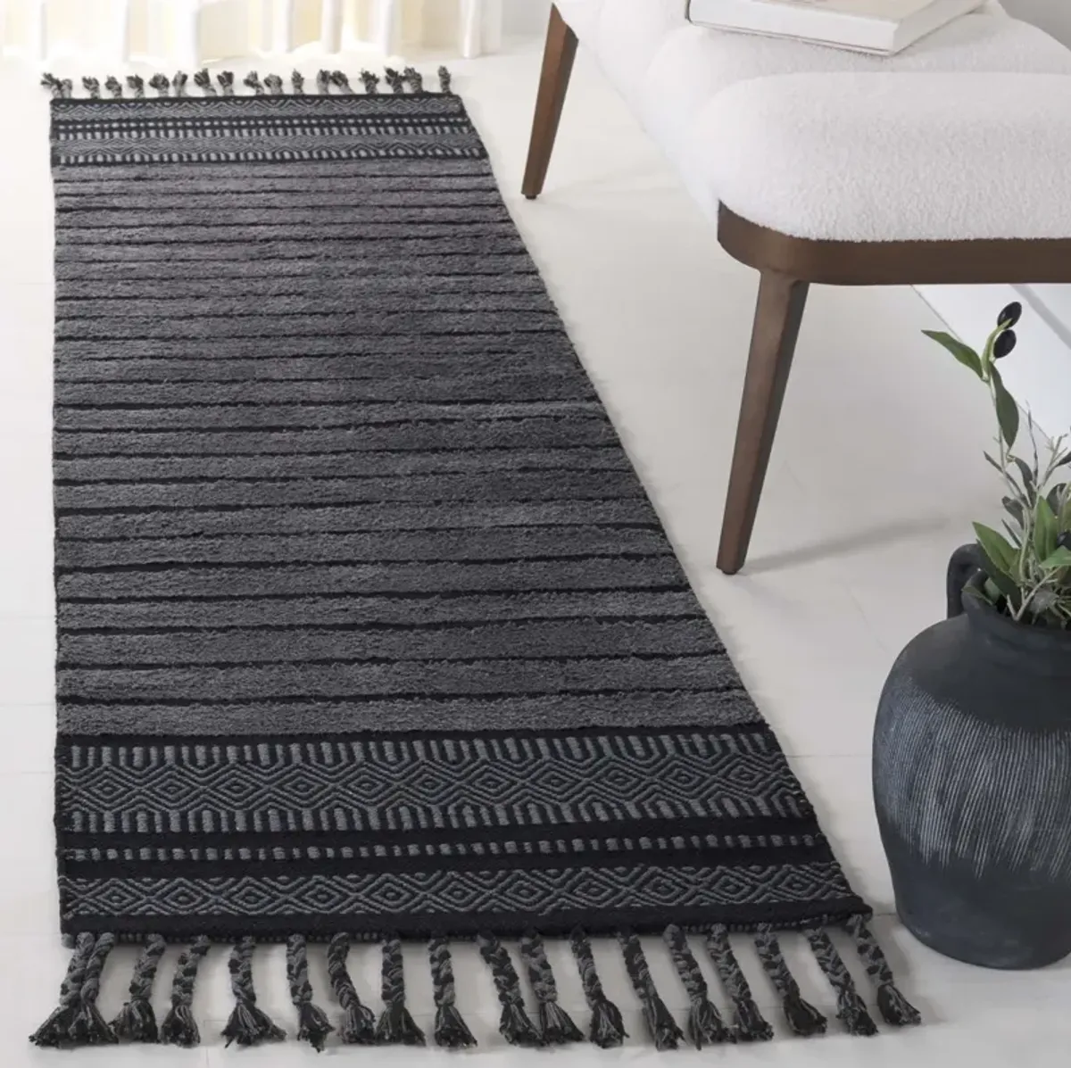 KILIM COLLECTION 401 BLACK  2'-3' x 8' Runner Rug