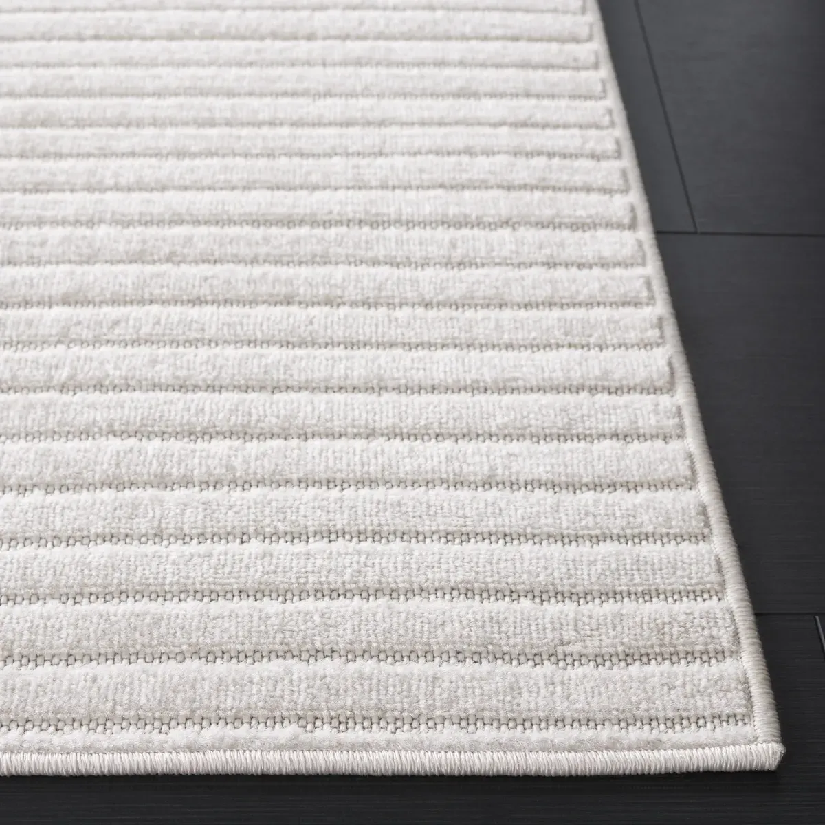 STELLA 132 IVORY 5'-3' x 7'-6' Medium Rectangle Rug