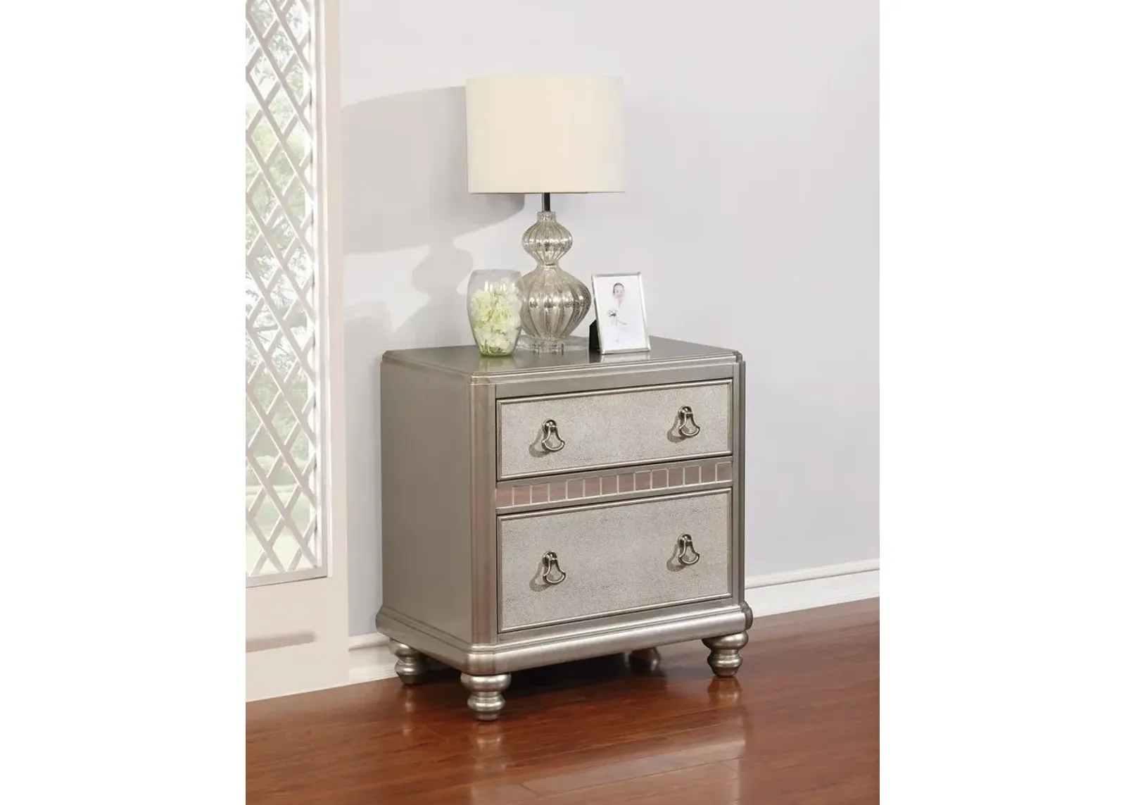 Bling Game 2-drawer Nightstand Metallic Platinum