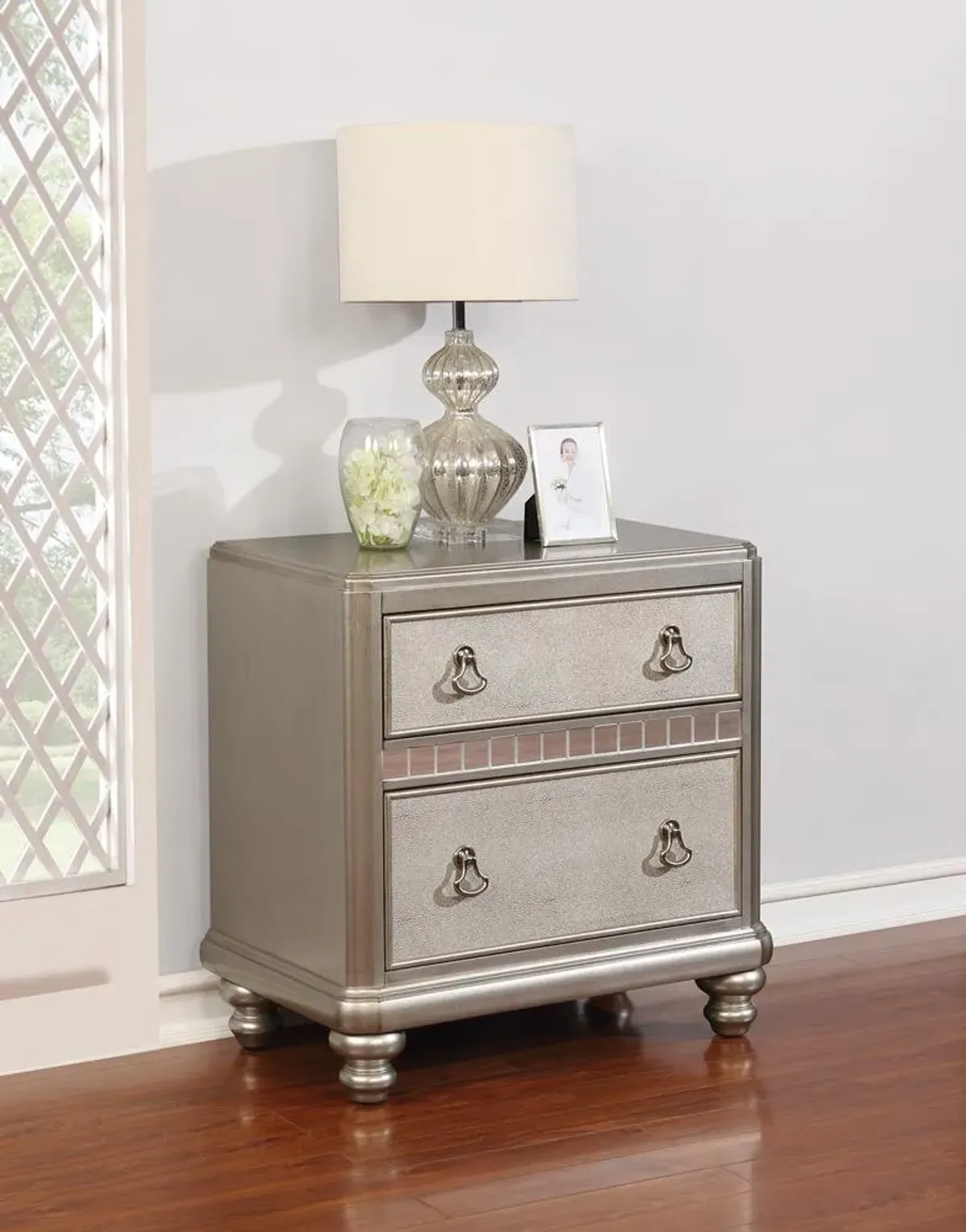 Bling Game 2-drawer Nightstand Metallic Platinum