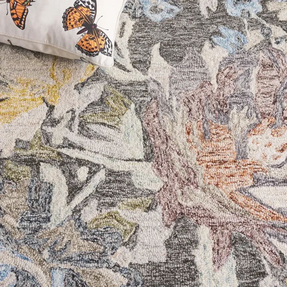 BLOSSOM Hand Tufted 8' x 10' area rug
