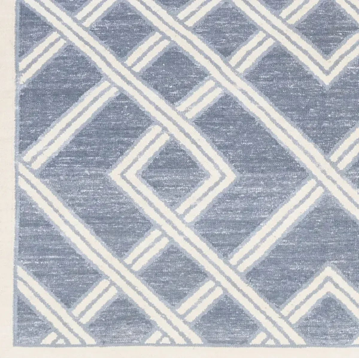 Brighton BTN-4004 2' x 3' Hand Made Rug