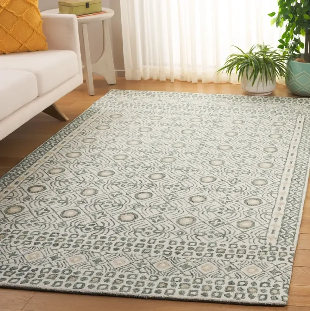 MICRO-LOOP 801 IVORY  8' x 10' Large Rectangle Rug