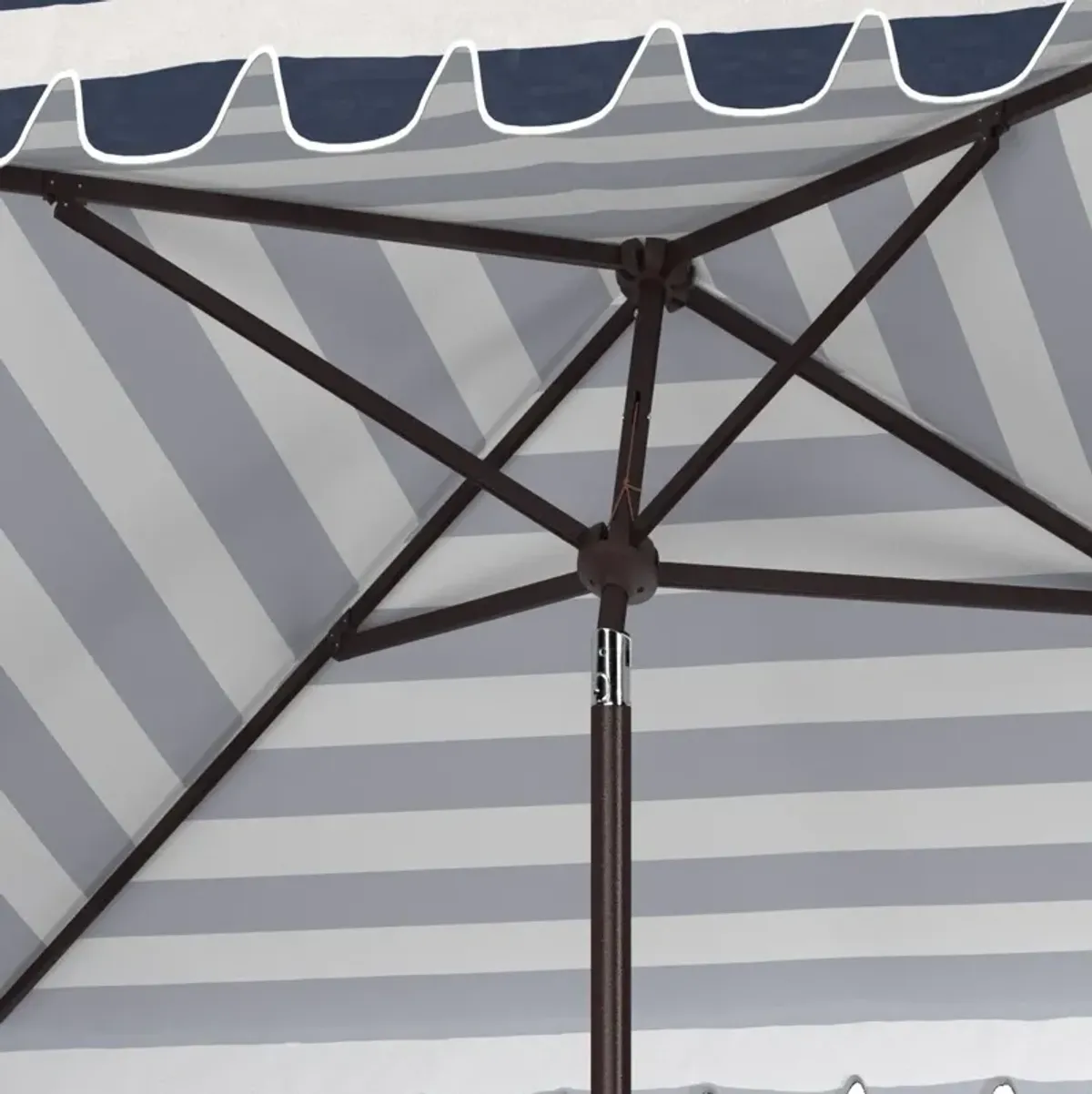 Vienna 7.5' Square Crank Umbrella