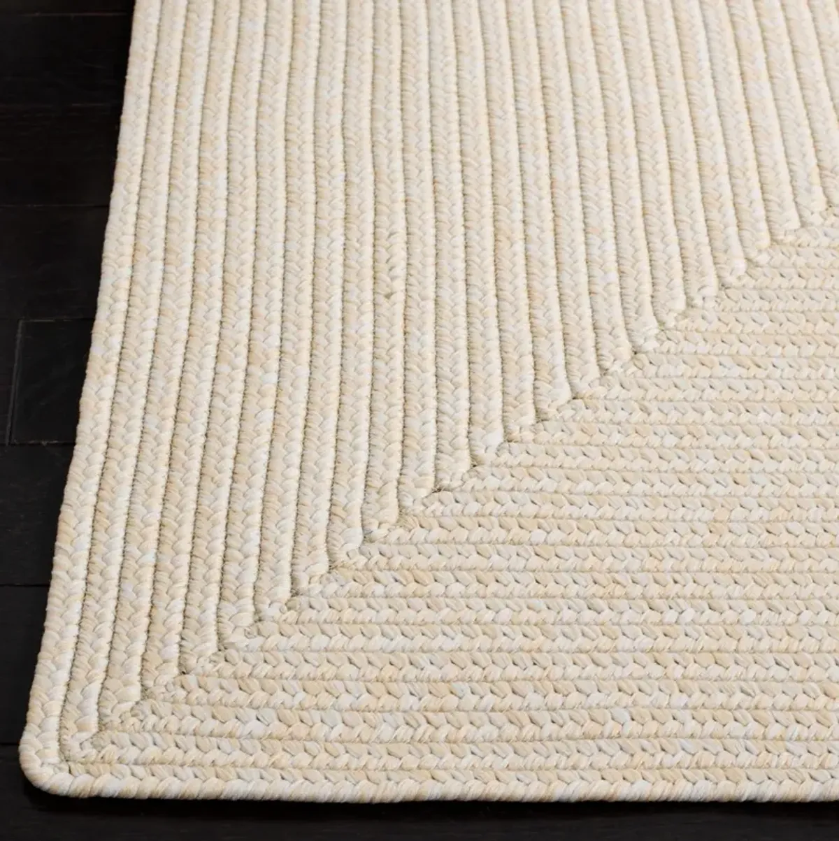 BRD315 IVORY  2'-3' x 14' Runner Rug