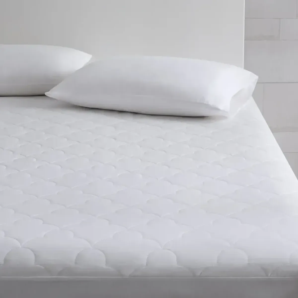 Sleep Philosophy All Natural White Cotton Percale Quilted Mattress Pad