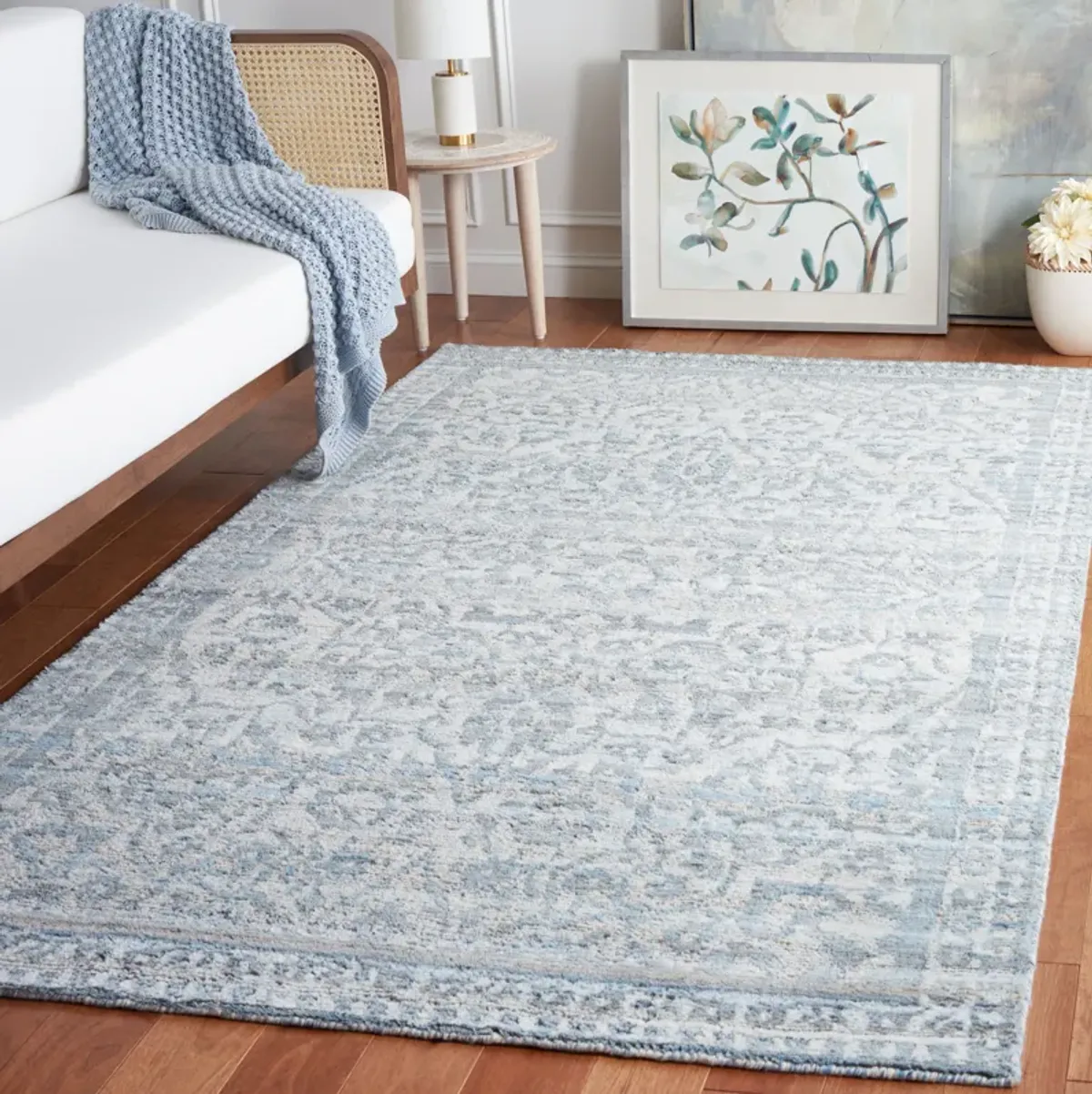 MARQUEE Hand Tufted 4' x 6' area rug