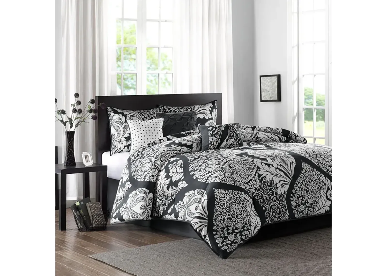 Madison Park Vienna Black 7 Piece Cotton Printed Comforter Set