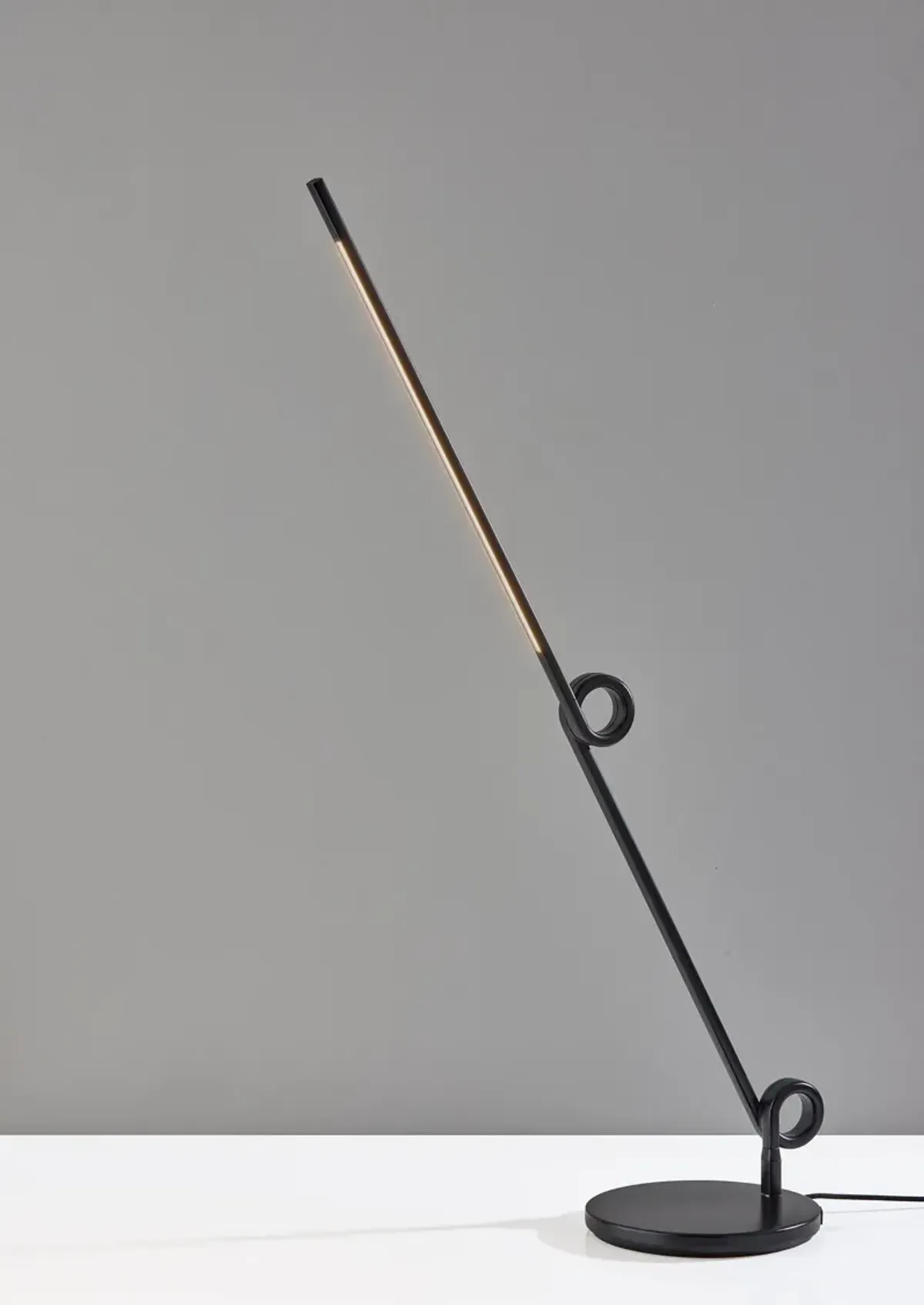 Knot LED Desk Lamp