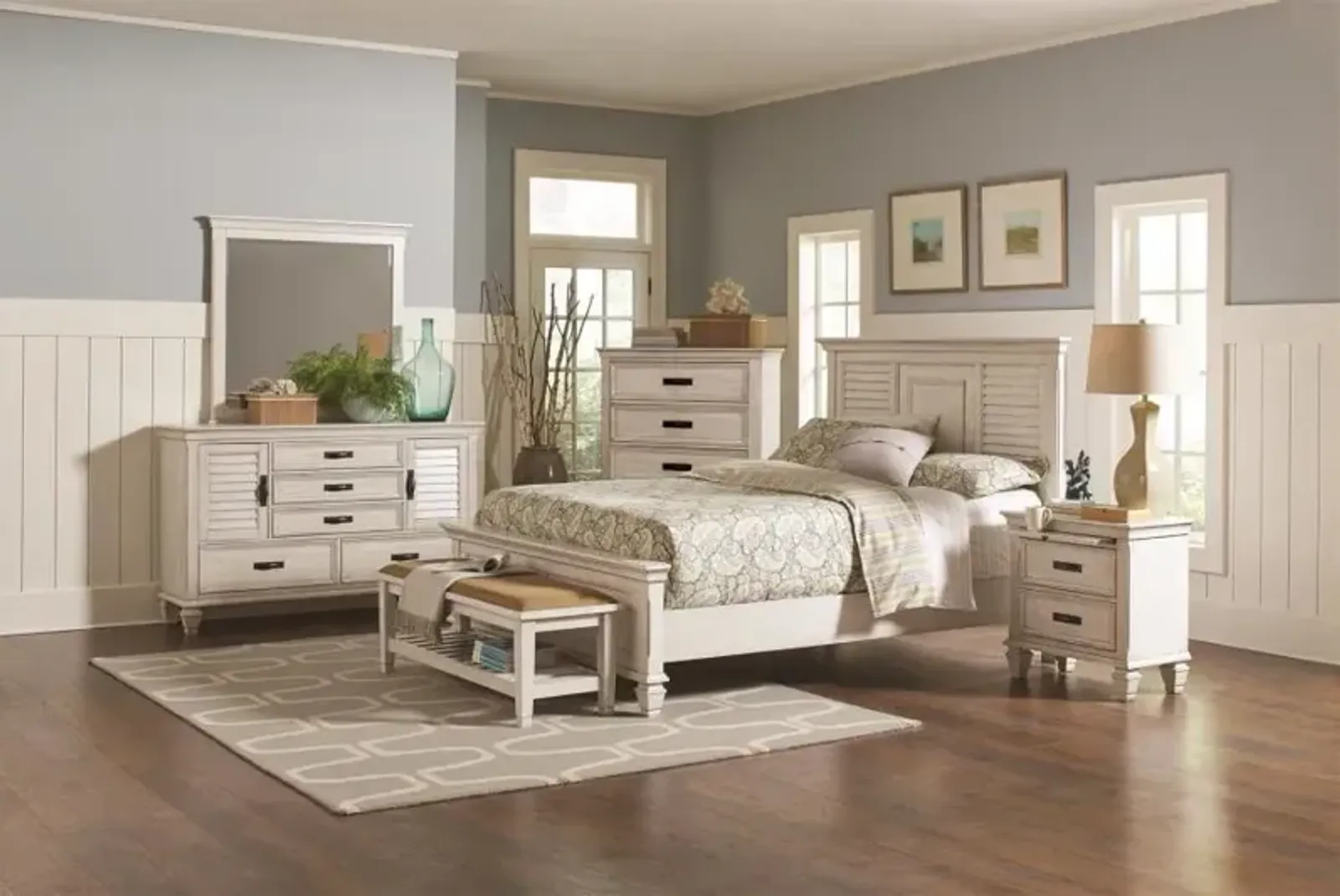 Franco Storage Platform Bedroom Set