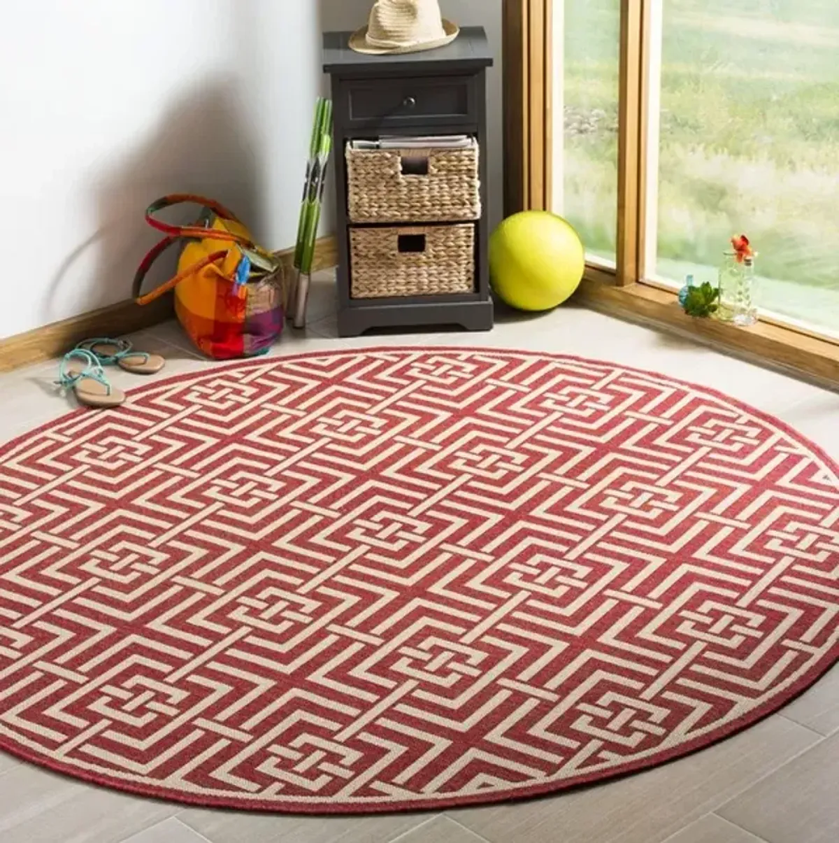 LINDEN 128 Collection LND128Q-6R Red / Creme 6'-7" X 6'-7" Round