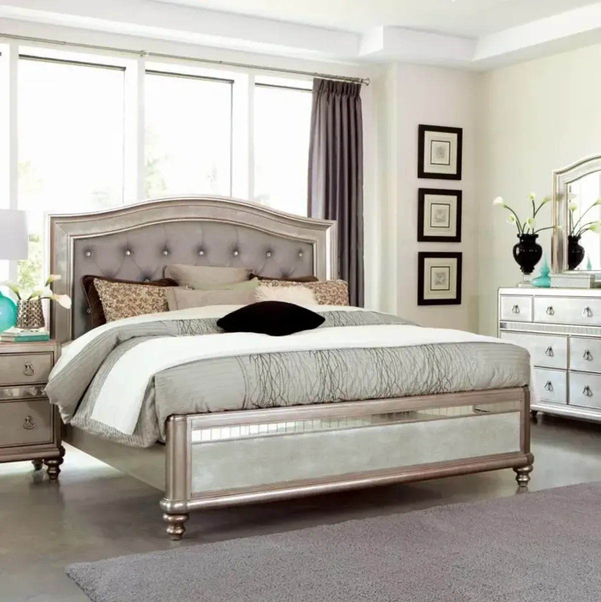 Bling Game Queen Panel Bed Metallic Platinum