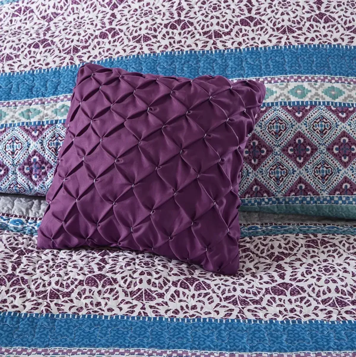 Intelligent Design Joni Purple Reversible Quilt Set with Throw Pillows