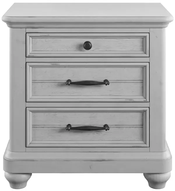 New Haven 3-Drawer Nightstand