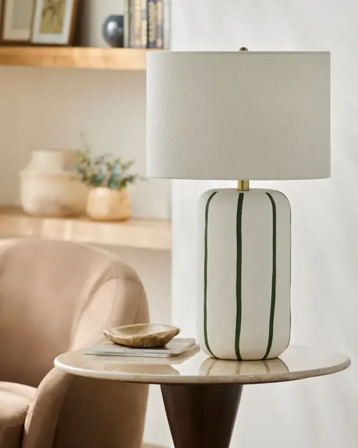 Kinki KKI-003 25"H x 15"W x 15"D Accent Table Lamp