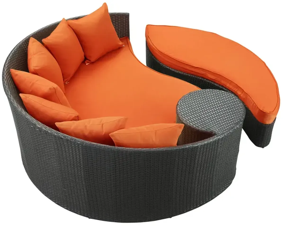 Taiji Outdoor Patio Wicker Daybed