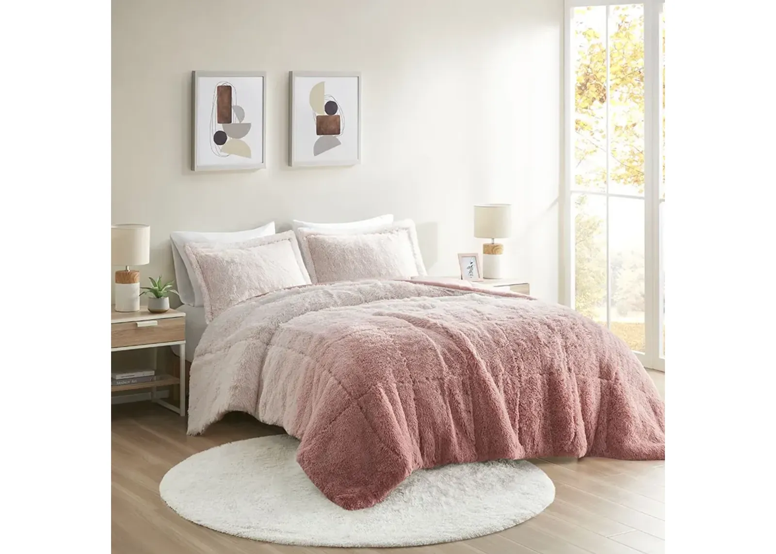 Intelligent Design Brielle Blush Ombre Shaggy Long Fur Comforter Mini Set