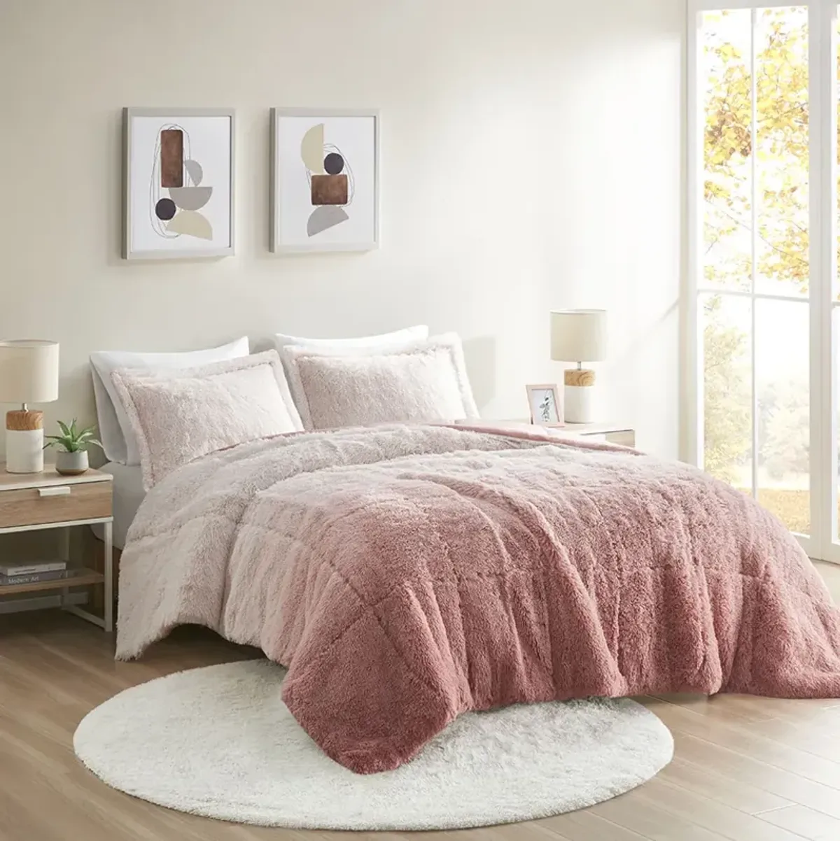 Intelligent Design Brielle Blush Ombre Shaggy Long Fur Comforter Mini Set