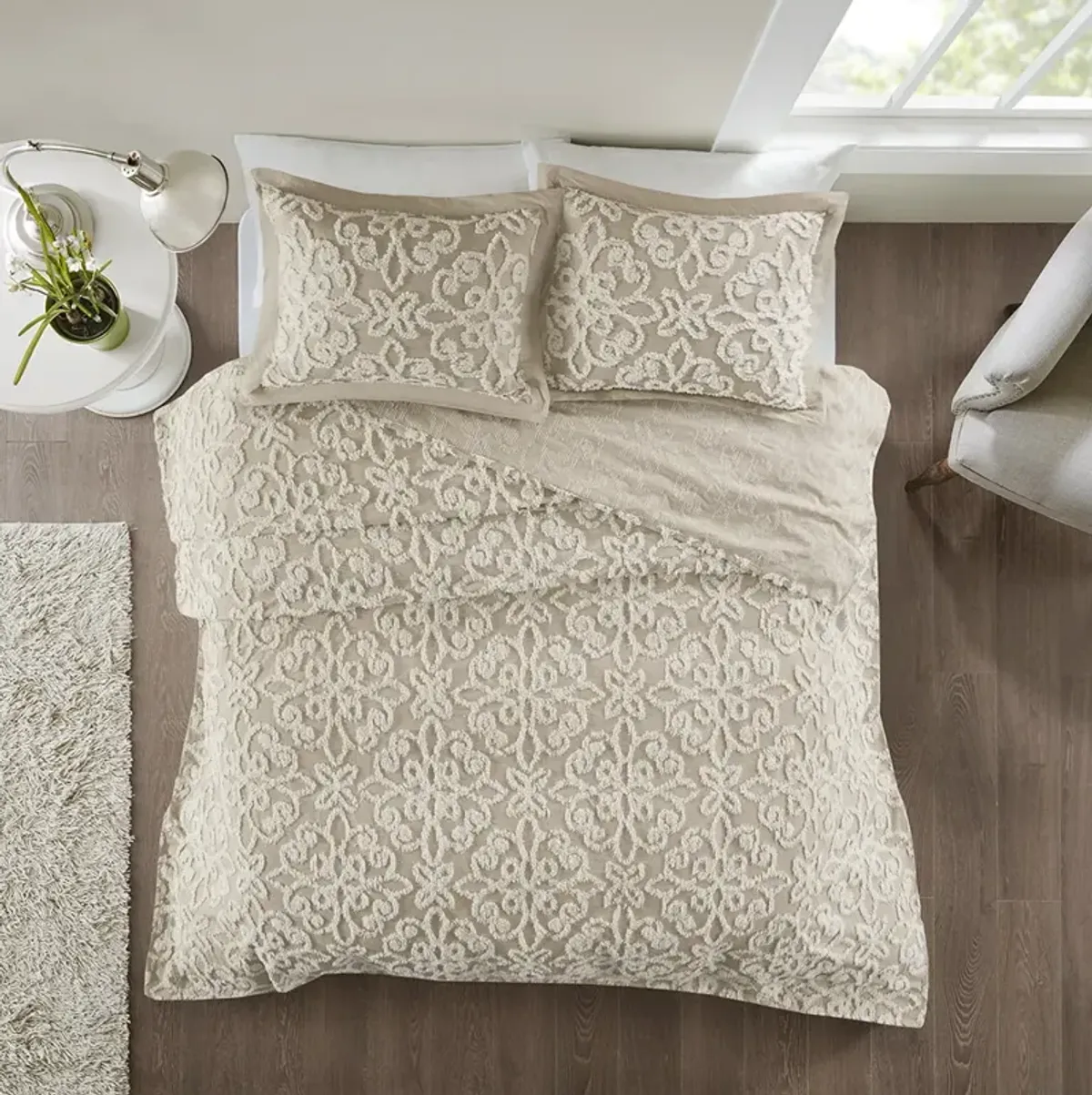 Madison Park Sabrina Taupe 3 piece Tufted Cotton  bedspread  set