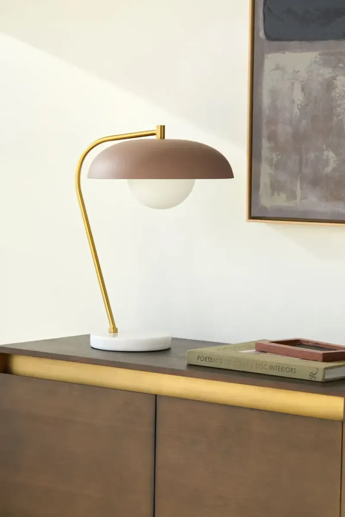 Hordio HOR-005 19"H x 13"W x 13"D Accent Table Lamp