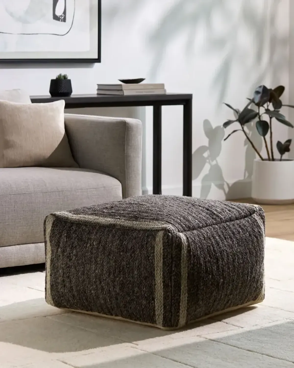 Derby DRPF-004 14"H x 24"W x 24"D Pouf
