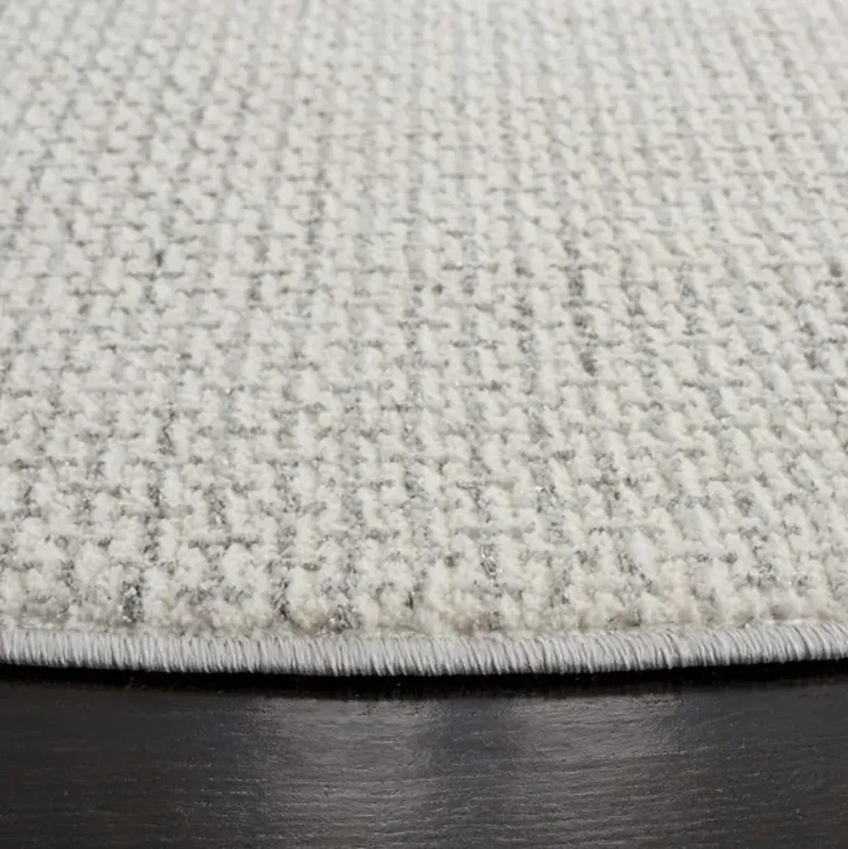 WHISPER 568 Grey  6'-7' X 6'-7' Round Round Rug