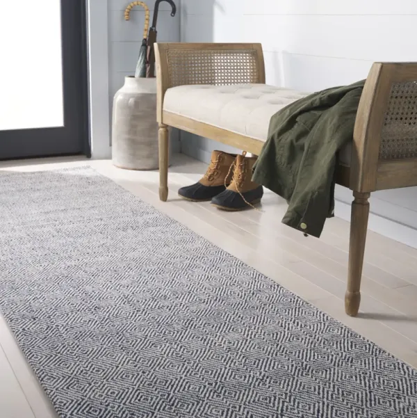 MARTHA STEWART Hand Woven 2'-3' x 8' runner