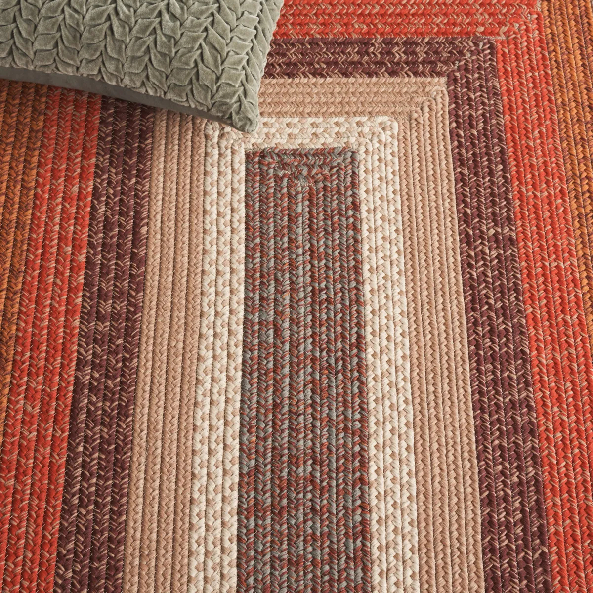 BRAIDED Hand Woven 2' x 4' area rug