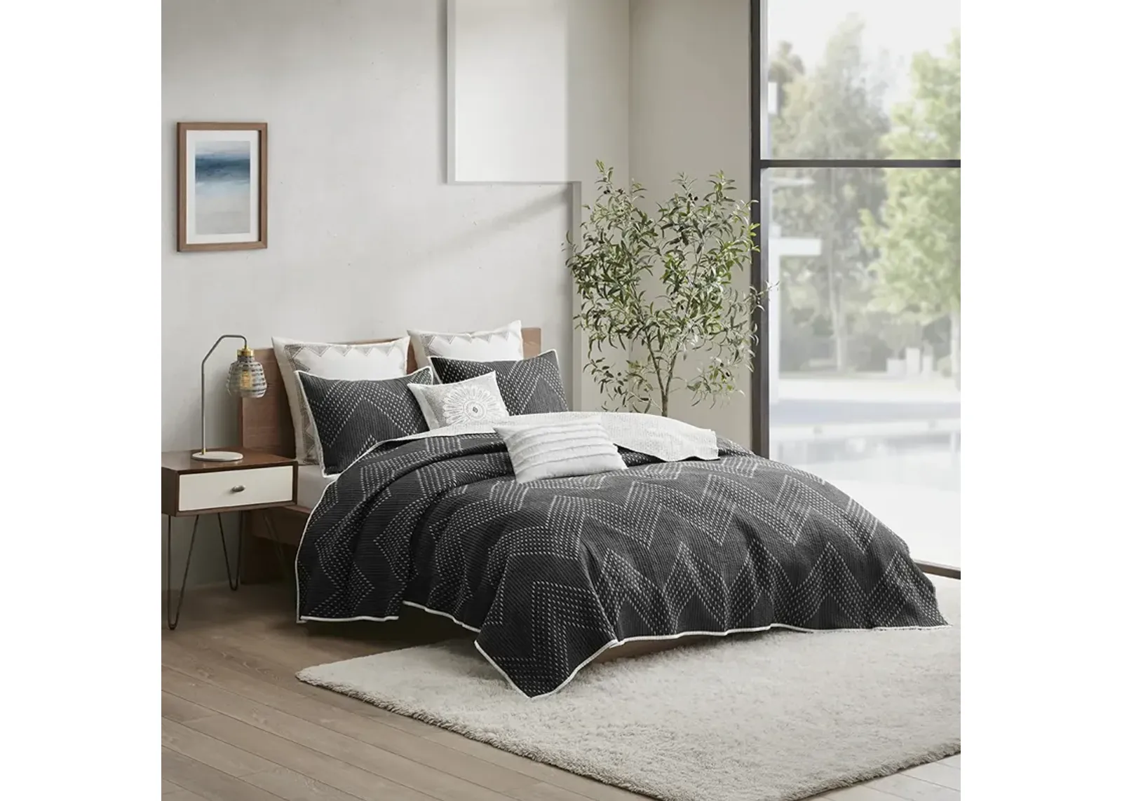 INK+IVY Pomona Black 3 Piece Embroidered Cotton Quilt Set