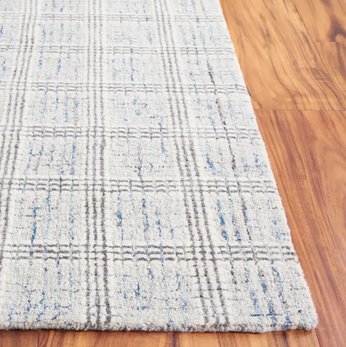 EBONY 119 BLUE  2'-3' x 9' Runner Rug