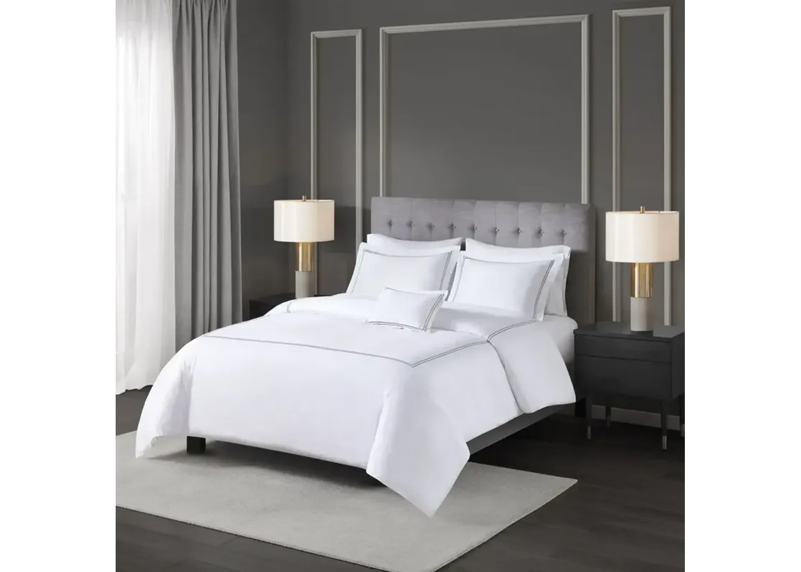 Madison Park Signature 500 Thread Count Luxury Collection White/Grey 100% Cotton Sateen Embroidered Duvet Cover Set