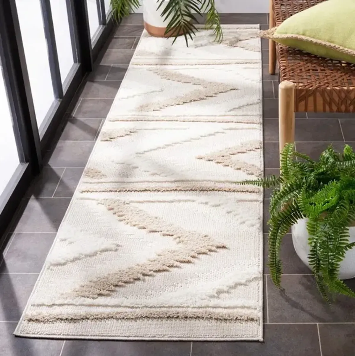 TRENDS 110 Beige 2'-2' X 8' Runner Rug