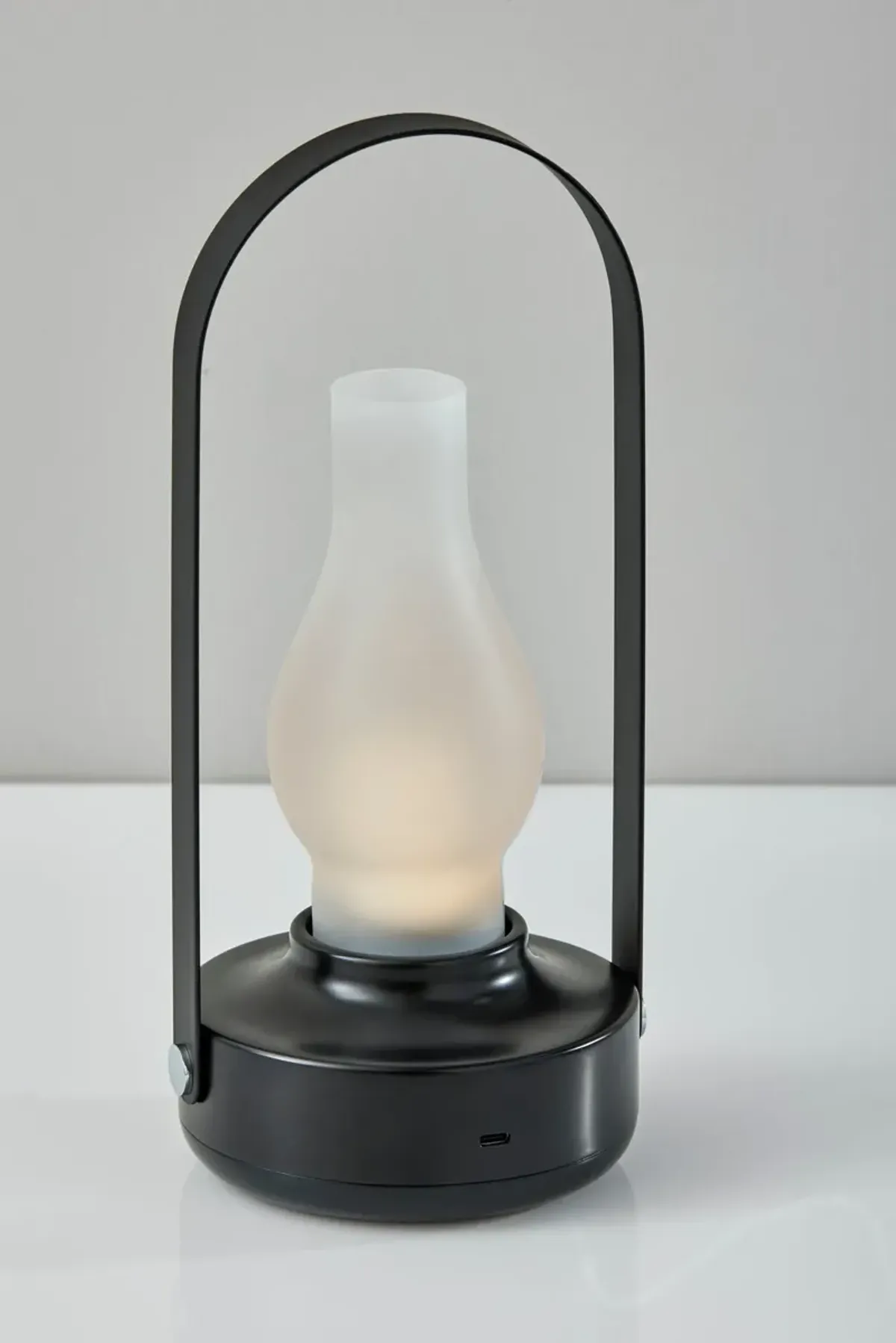 Eddy LED Cordless Table Lamp