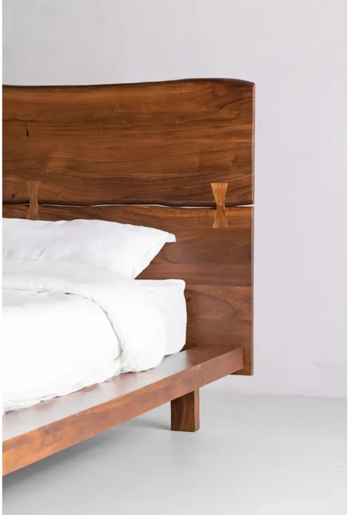 MADAGASCAR PLATFORM BED KING