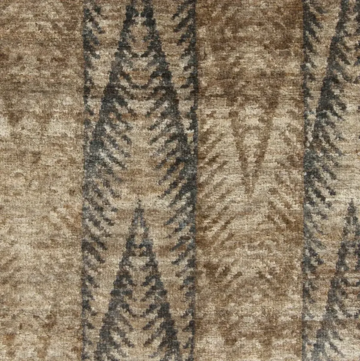 Scarborough SCR-5135 5' x 8' Hand Made Rug