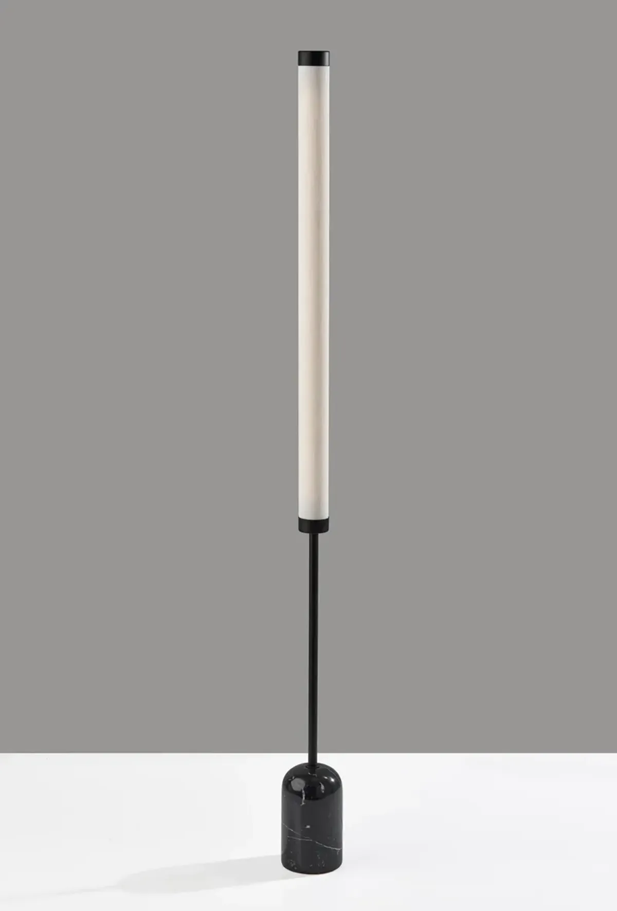 Dorsey LED Floor Lamp w. Smart Switch