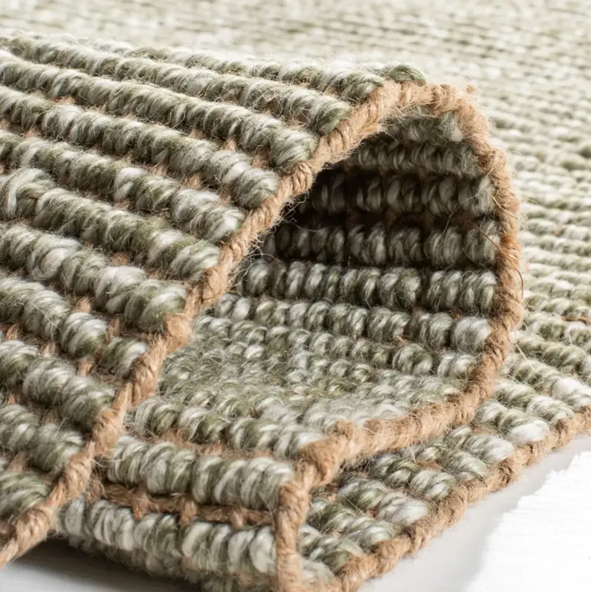 NATURAL FIBER 826 GREEN  2'-3' x 4' Accent Rug