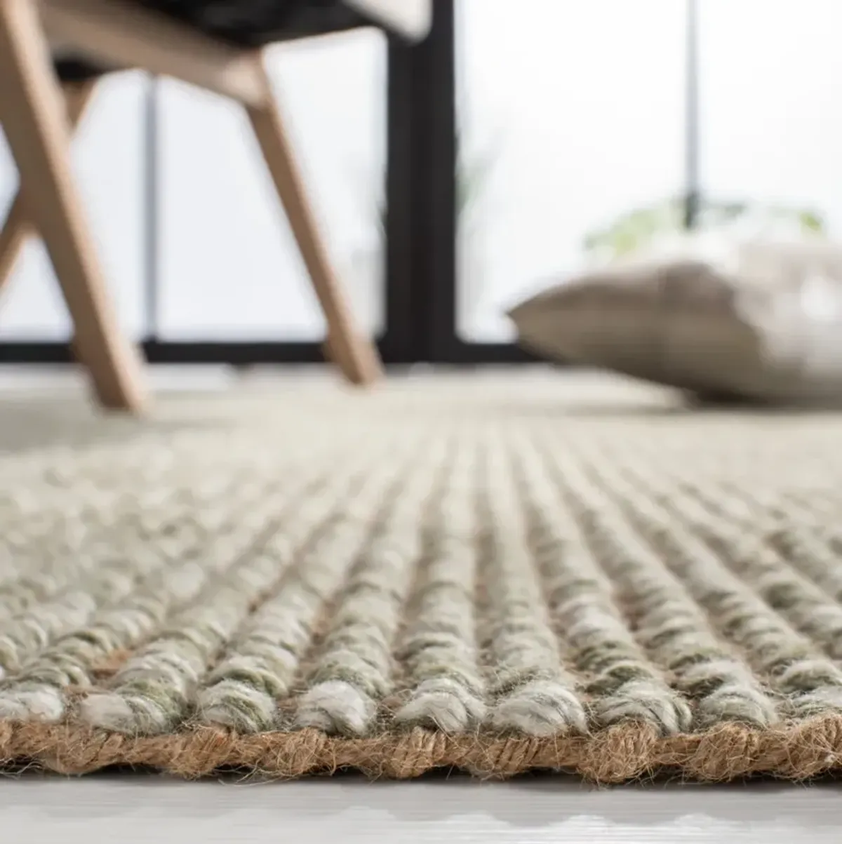 NATURAL FIBER 826 GREEN  2'-3' x 4' Accent Rug