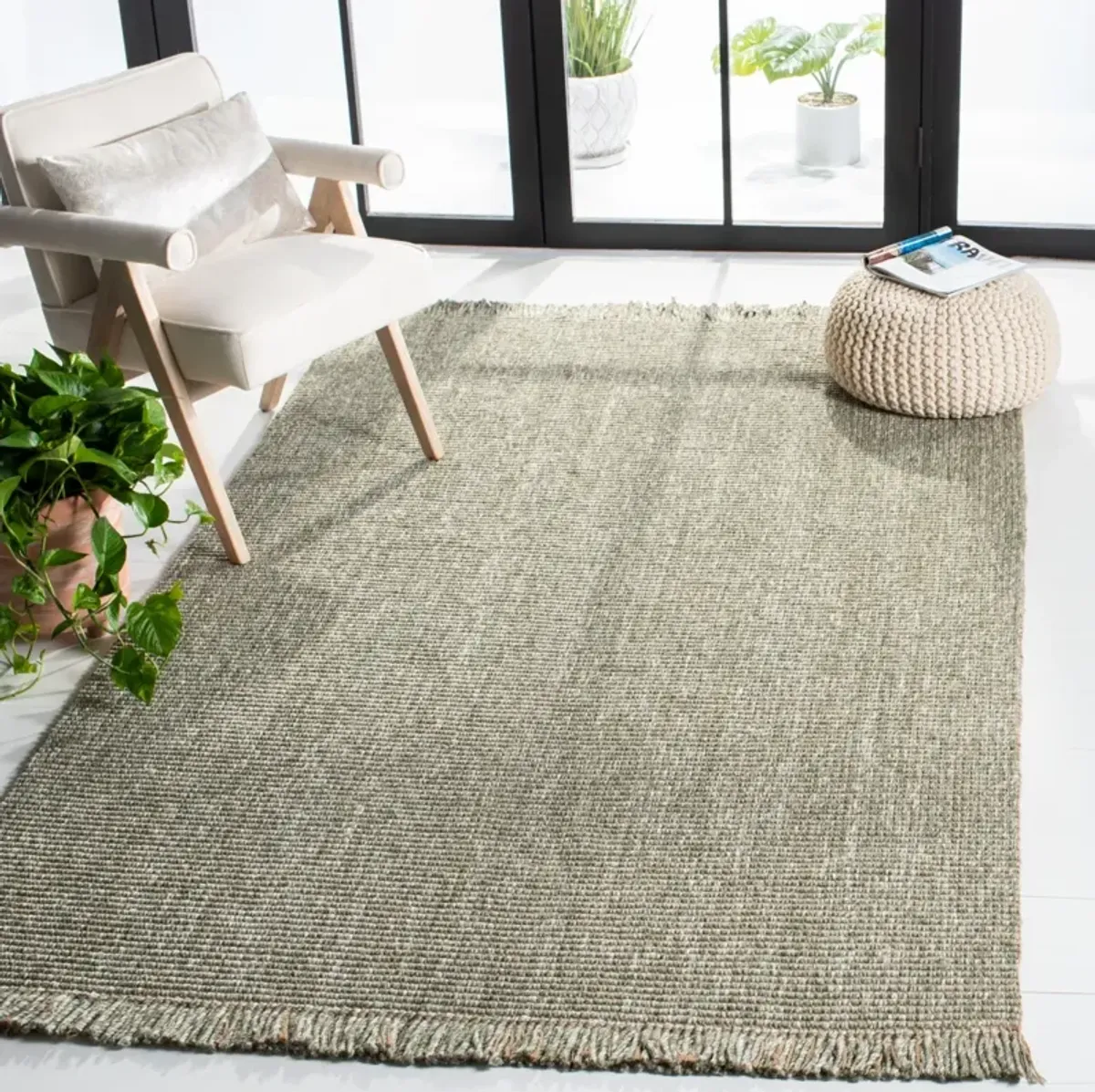 NATURAL FIBER 826 GREEN  2'-3' x 4' Accent Rug