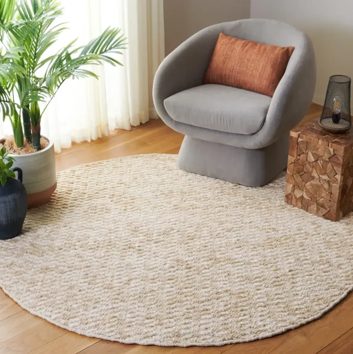 NATURA 717 BEIGE  6' x 6' Round Round Rug