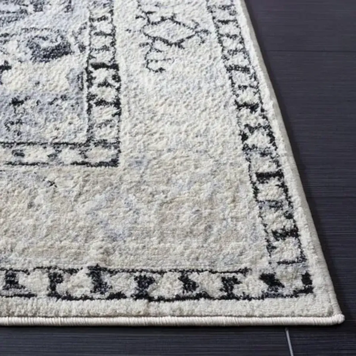 Brentwood 851 Ivory / Black 9' X 12' Large Rectangle Powerloomed Rug