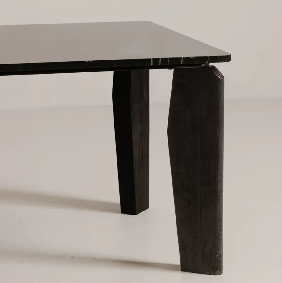 SATONA DINING TABLE