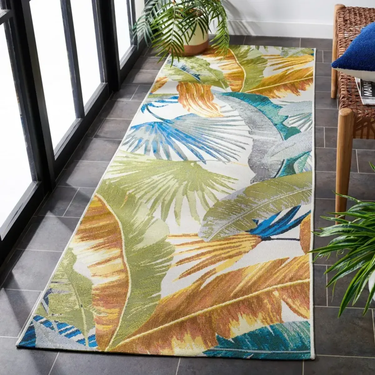 BARBADOS 520 Green 2'-8' X 8' Runner Rug